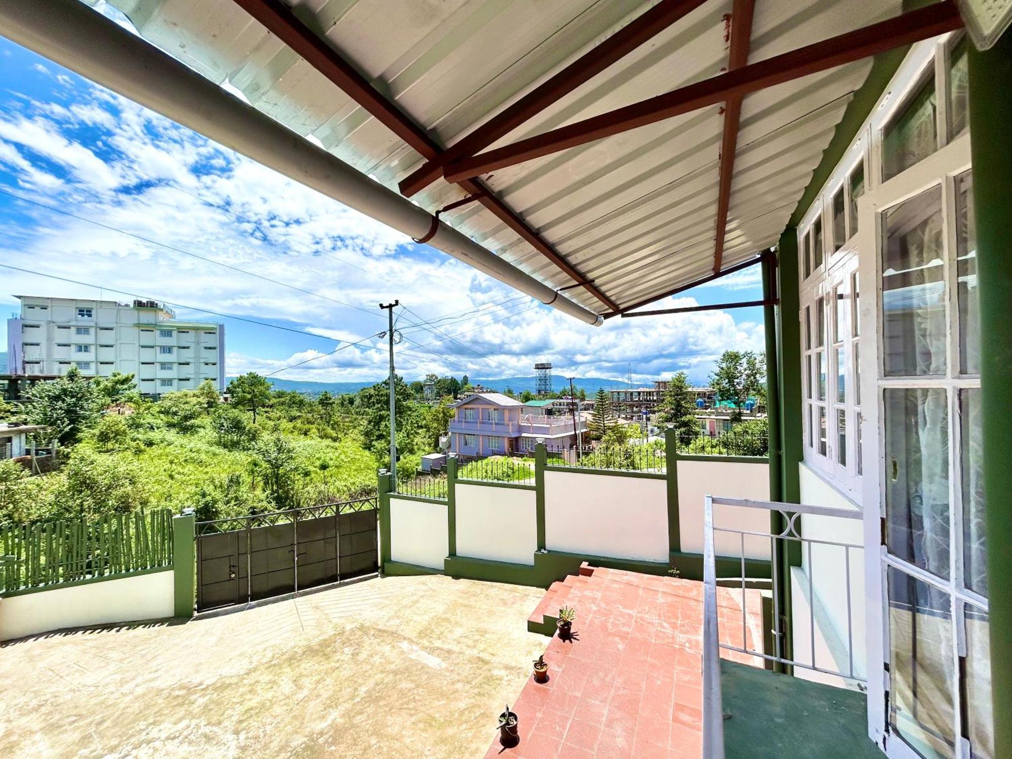 Yepplo Holiday Home - Complimentary Breakfast - 24 Hrs Caretaker & Power Backup Shillong Ngoại thất bức ảnh