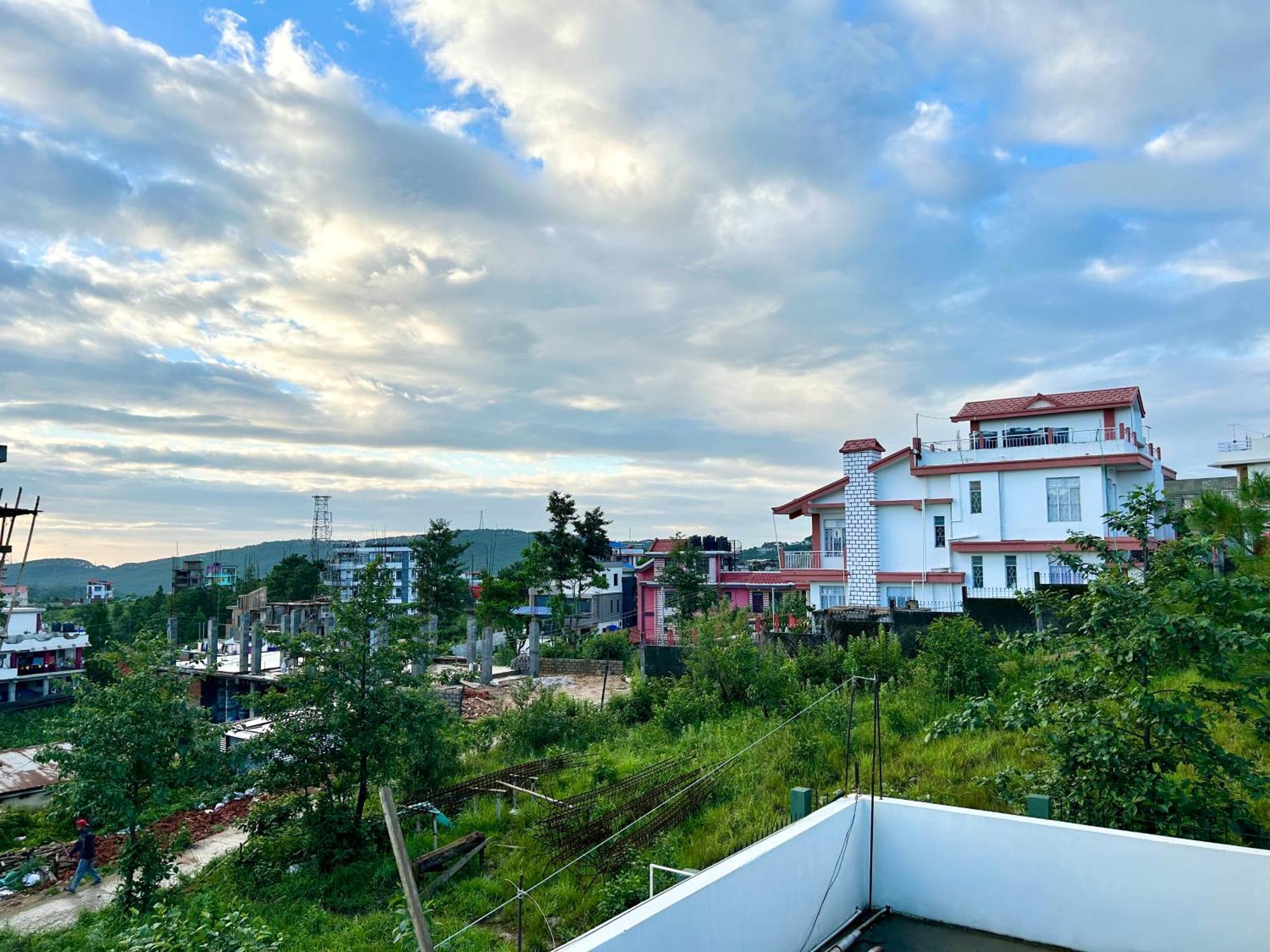 Yepplo Holiday Home - Complimentary Breakfast - 24 Hrs Caretaker & Power Backup Shillong Ngoại thất bức ảnh