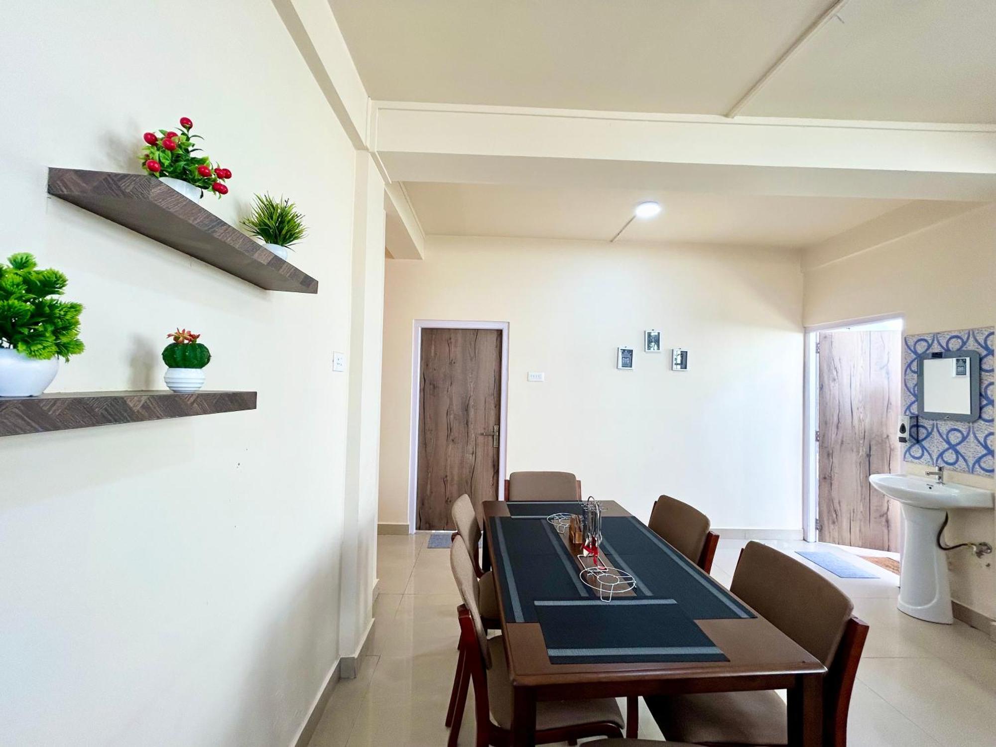 Yepplo Holiday Home - Complimentary Breakfast - 24 Hrs Caretaker & Power Backup Shillong Ngoại thất bức ảnh