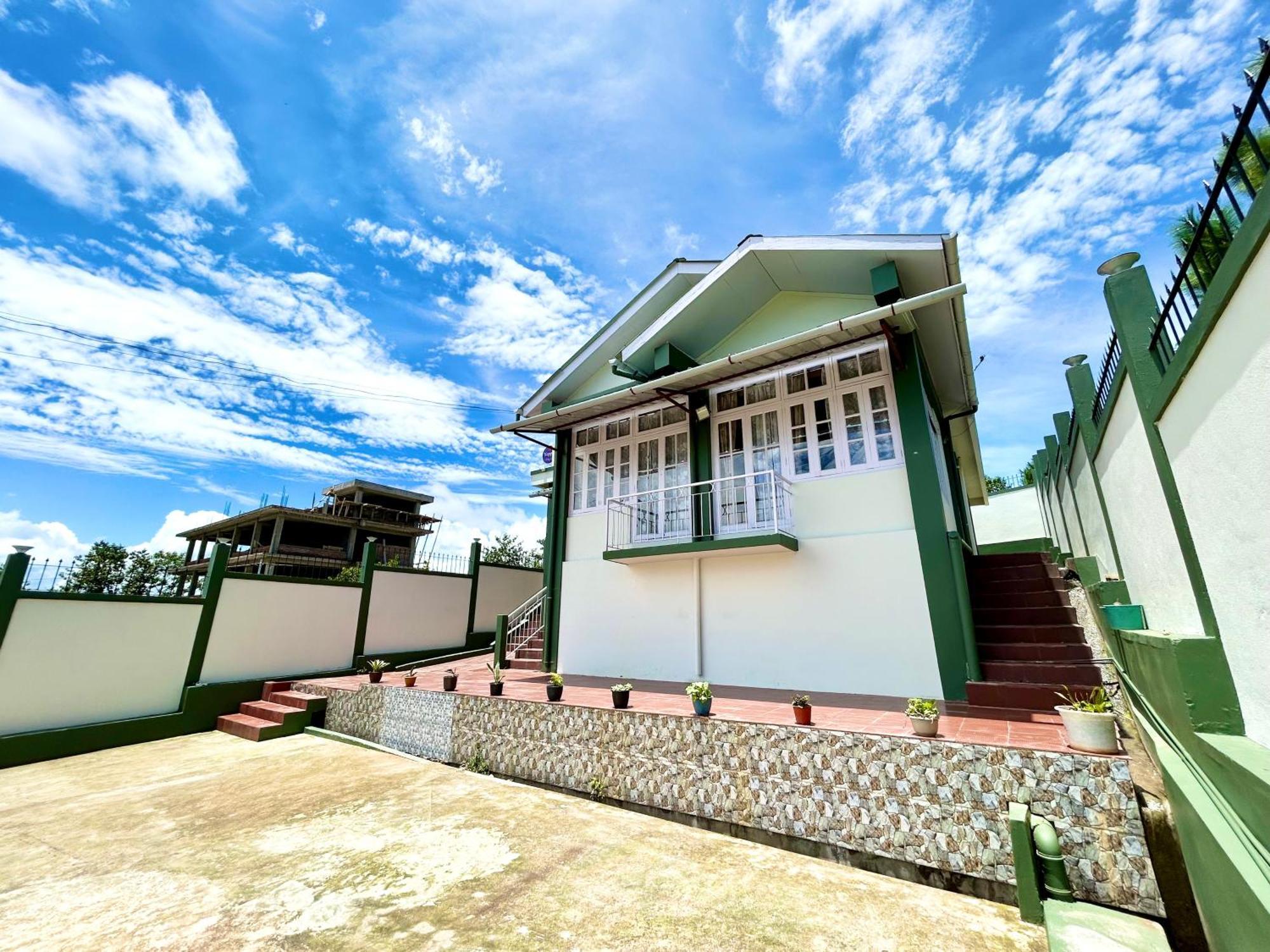 Yepplo Holiday Home - Complimentary Breakfast - 24 Hrs Caretaker & Power Backup Shillong Ngoại thất bức ảnh