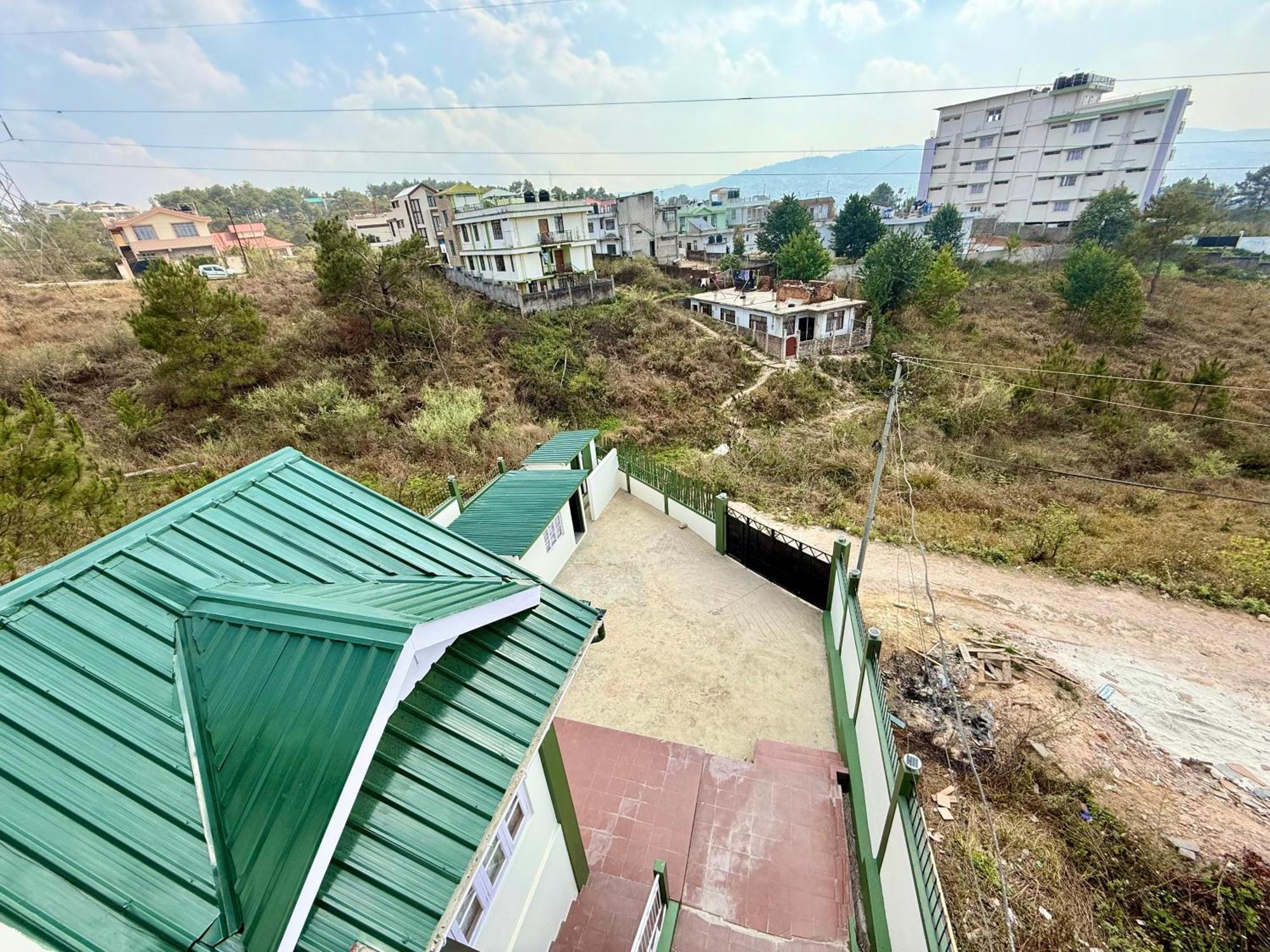 Yepplo Holiday Home - Complimentary Breakfast - 24 Hrs Caretaker & Power Backup Shillong Ngoại thất bức ảnh