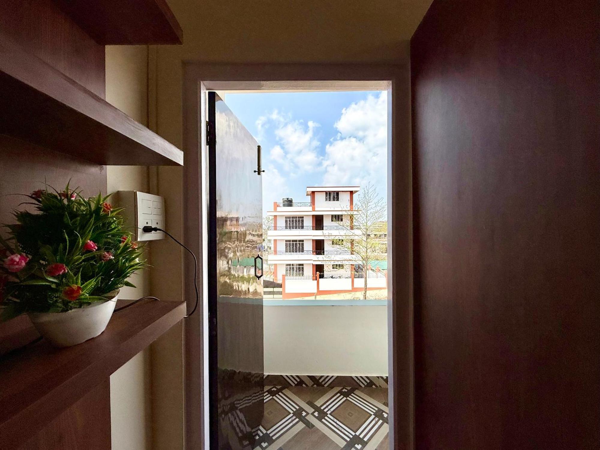 Yepplo Holiday Home - Complimentary Breakfast - 24 Hrs Caretaker & Power Backup Shillong Ngoại thất bức ảnh