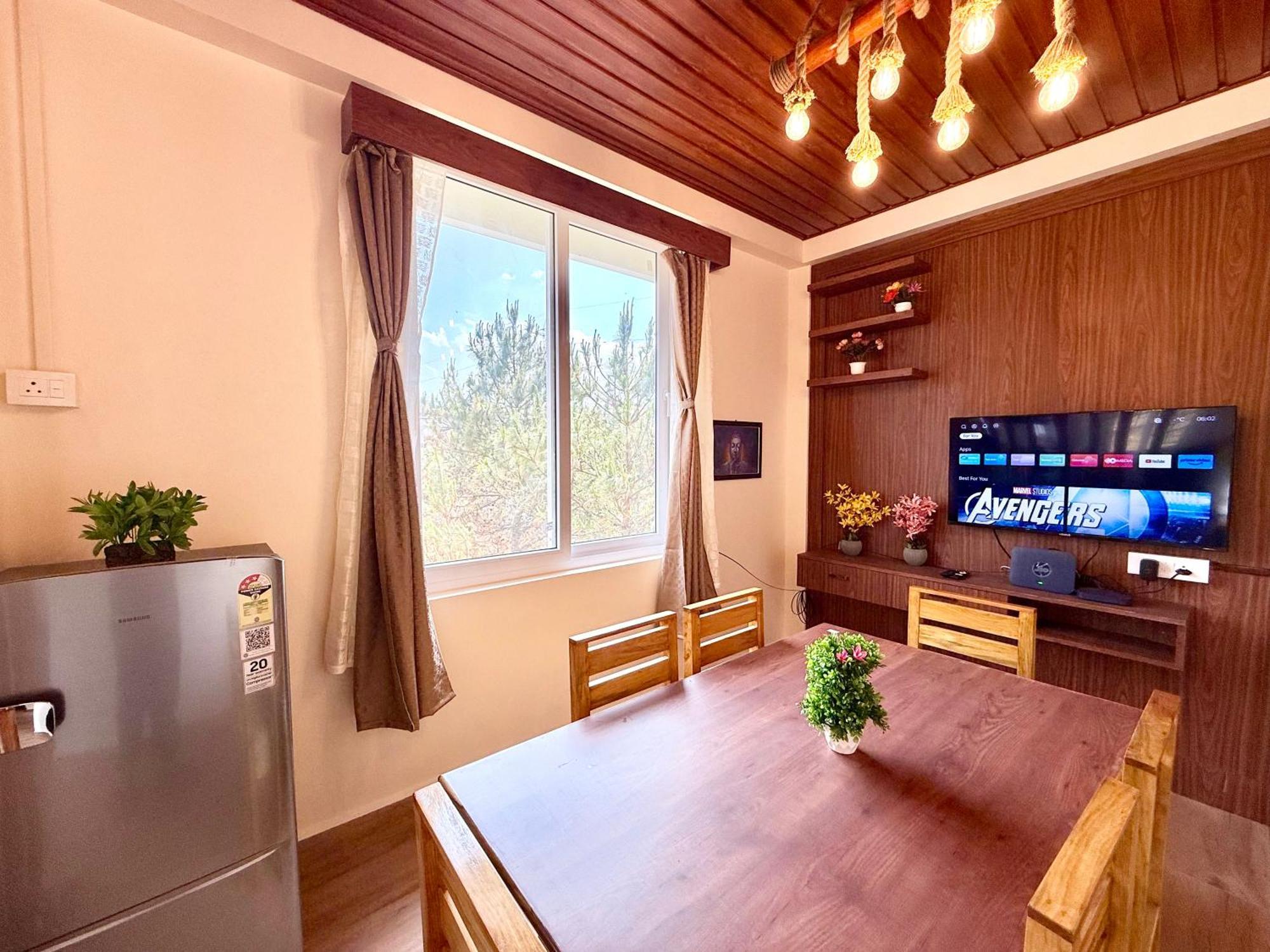 Yepplo Holiday Home - Complimentary Breakfast - 24 Hrs Caretaker & Power Backup Shillong Ngoại thất bức ảnh