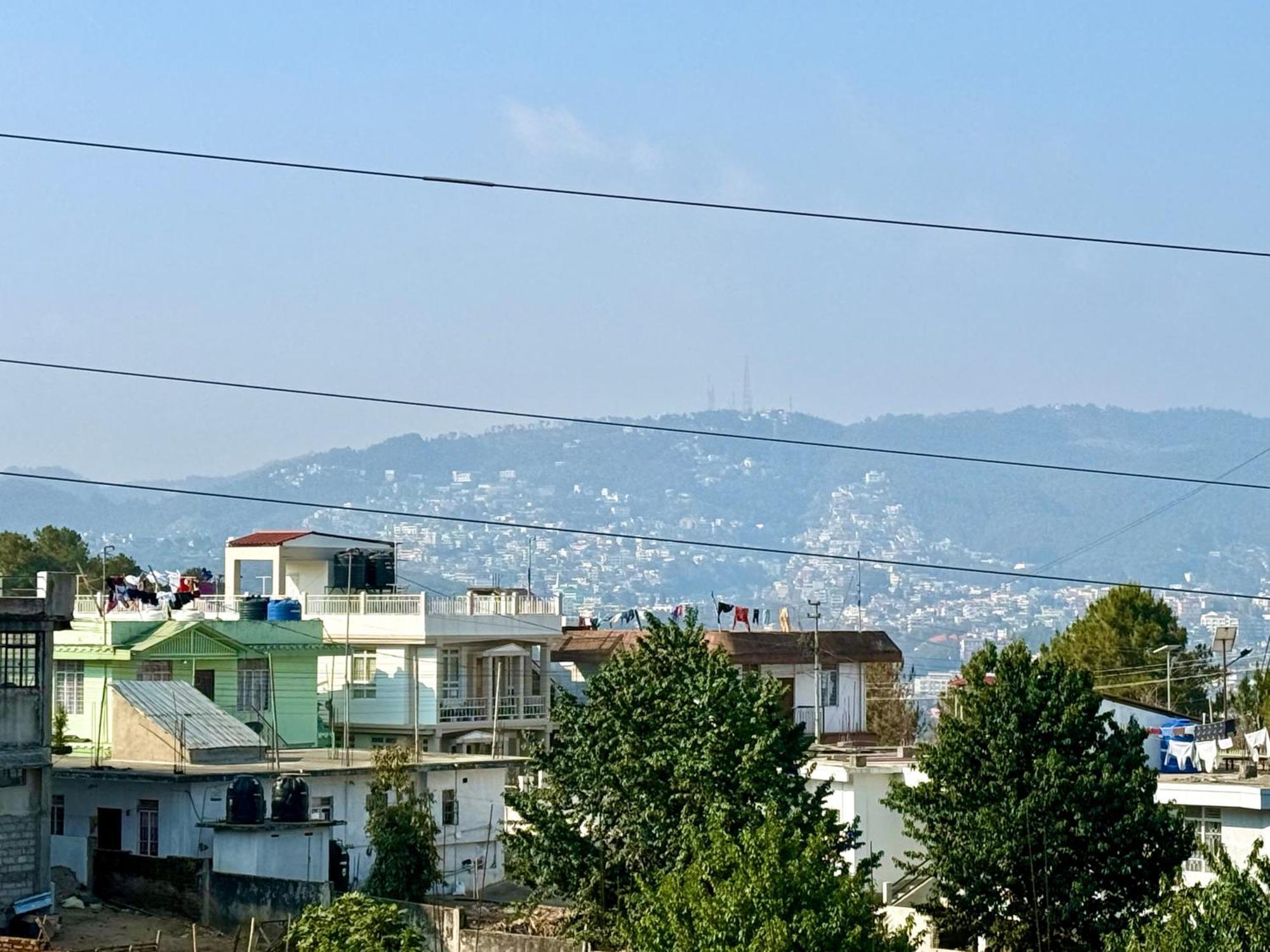 Yepplo Holiday Home - Complimentary Breakfast - 24 Hrs Caretaker & Power Backup Shillong Ngoại thất bức ảnh
