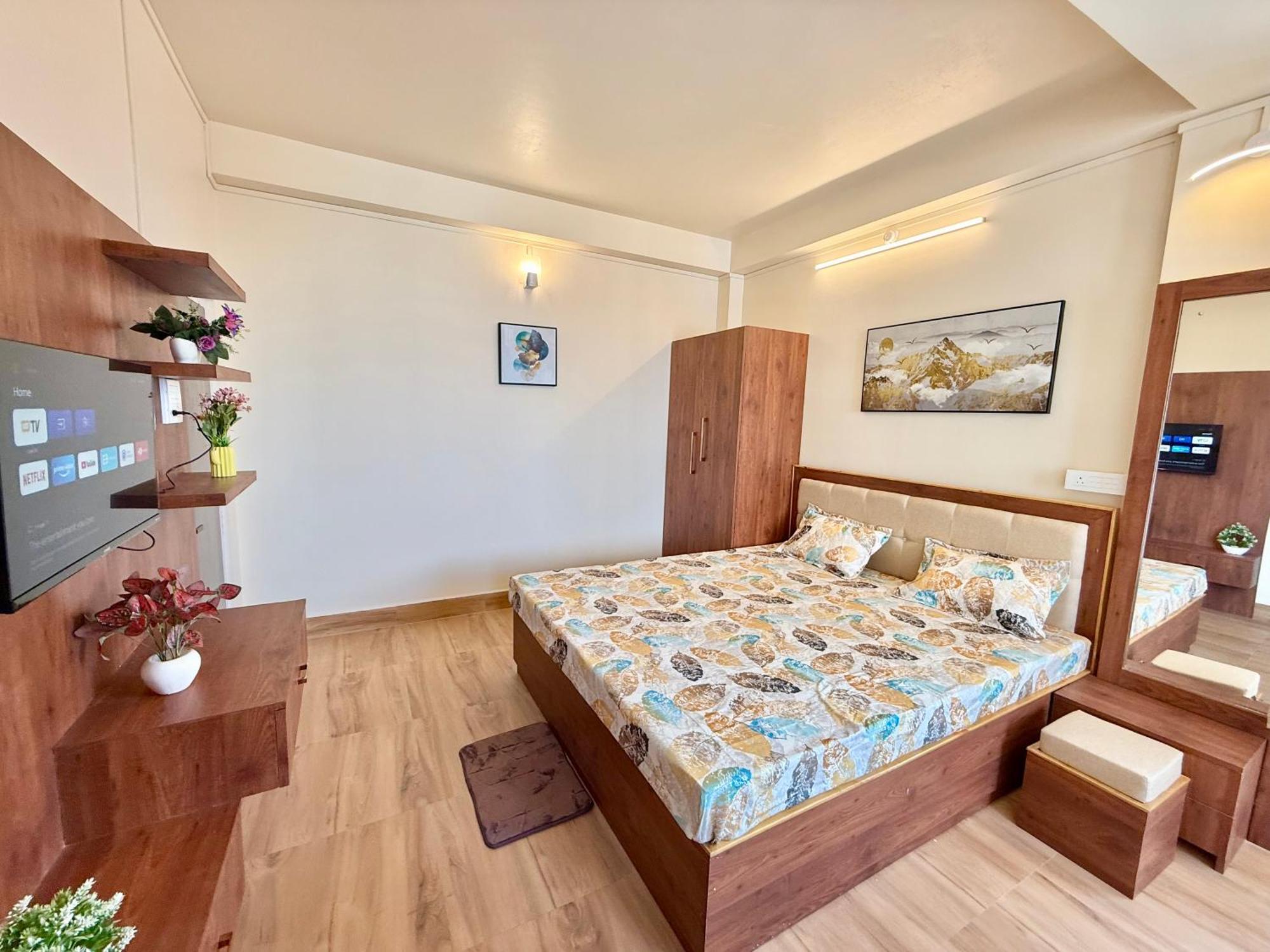 Yepplo Holiday Home - Complimentary Breakfast - 24 Hrs Caretaker & Power Backup Shillong Ngoại thất bức ảnh